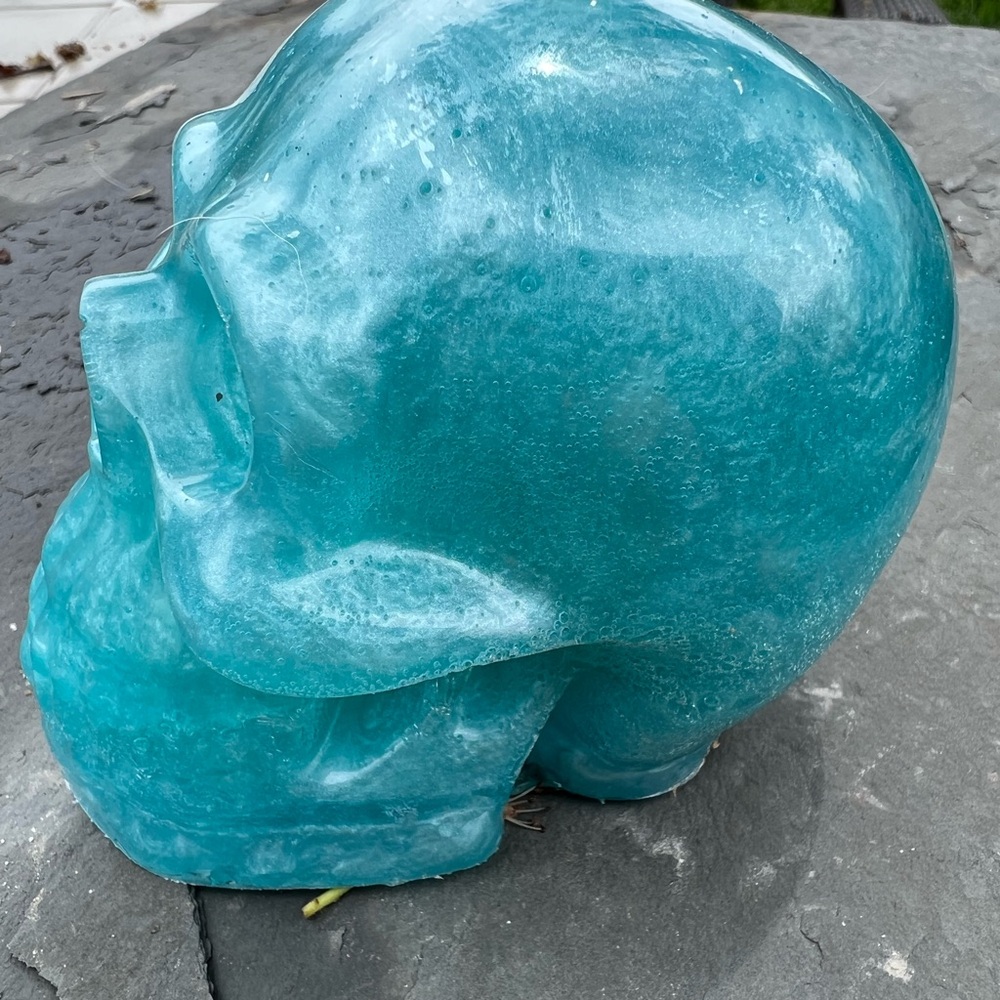 blue skull - Picture 2 of 7